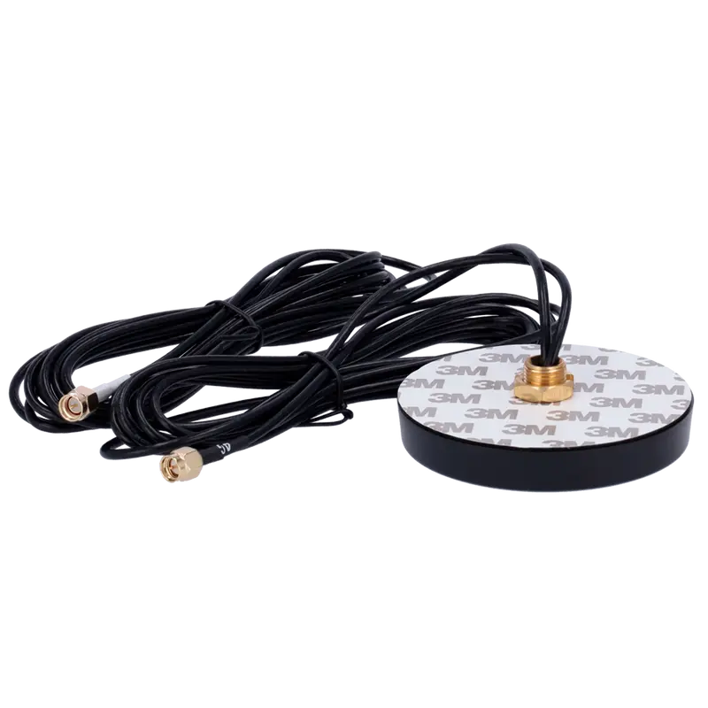 MARCA BLANCA ANT-4G-01D-O-ORV - Antena combo 4G y Wi-Fi para vehículos. - Frecuencia de operación de 800-2700 MHz.